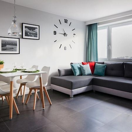 Apartment River Front, Great View From 14Th Floor, Next To Pge Narodowy Stadium, Torwar - By Warsawskyline Apartments Kültér fotó